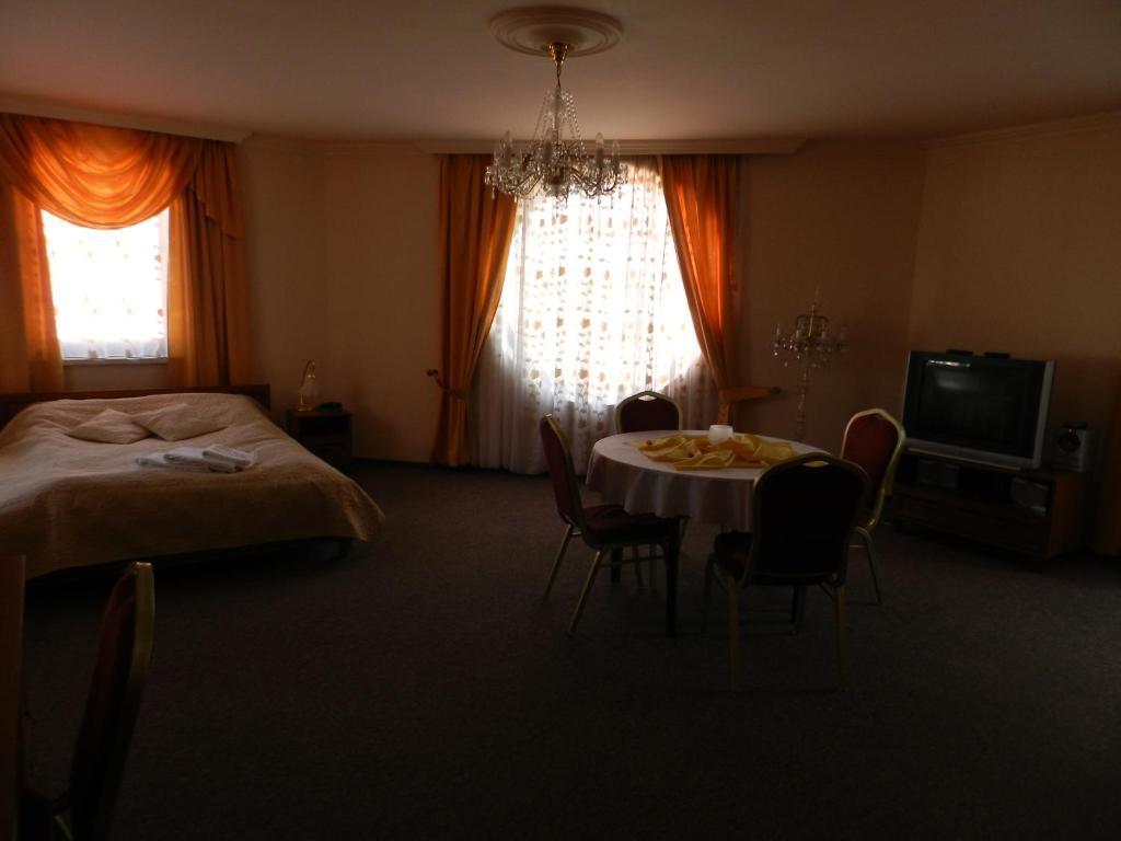 Hotel Restauracja Twist Krosno Room photo